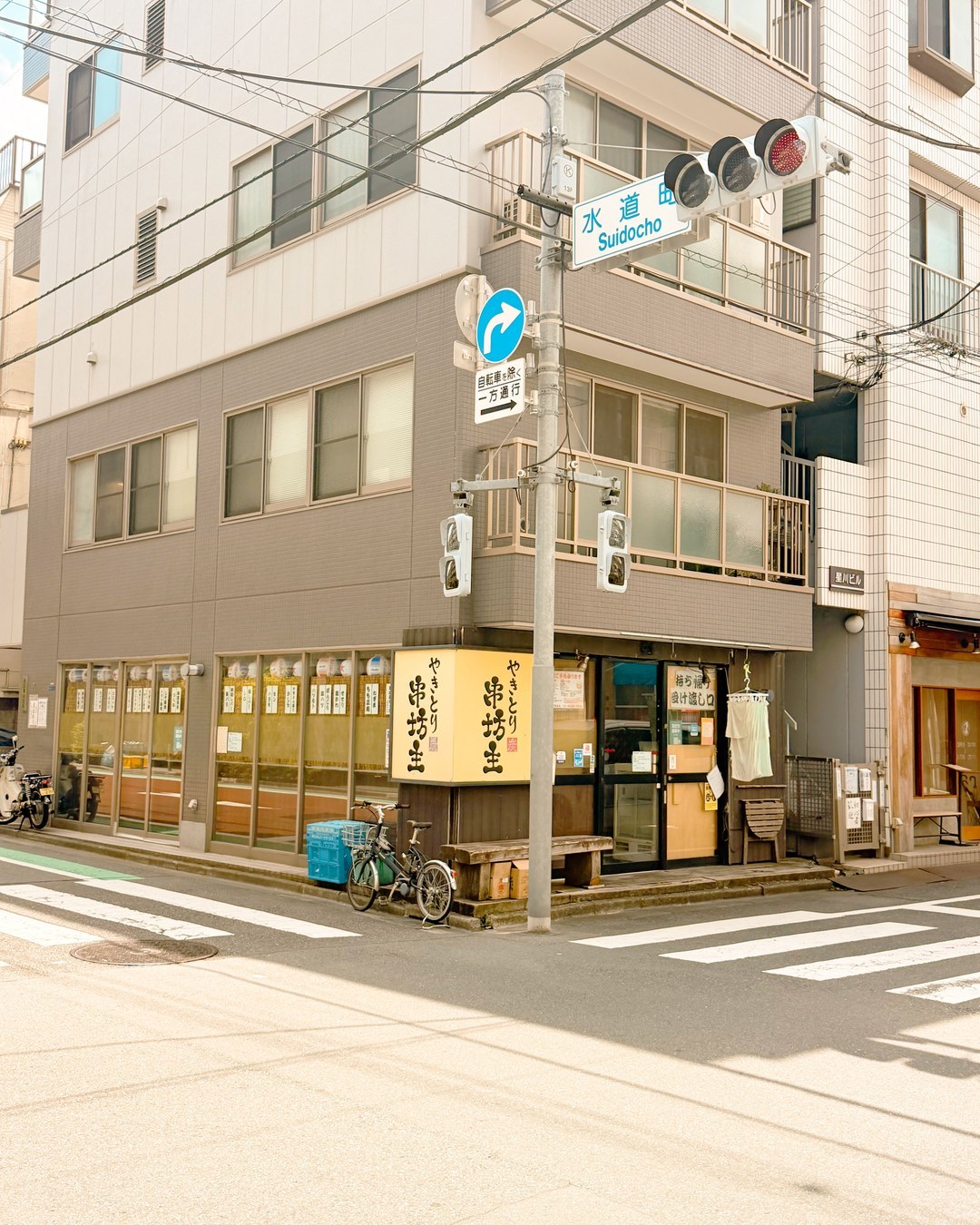 01.jpg